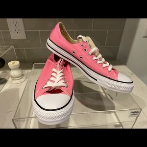Pink Converse Chuck Taylor All Stars NEW